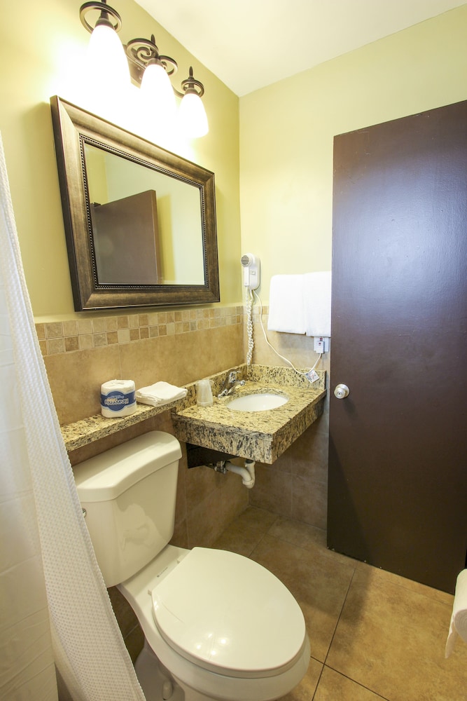 Oceans Beach Resort Suites 49/67