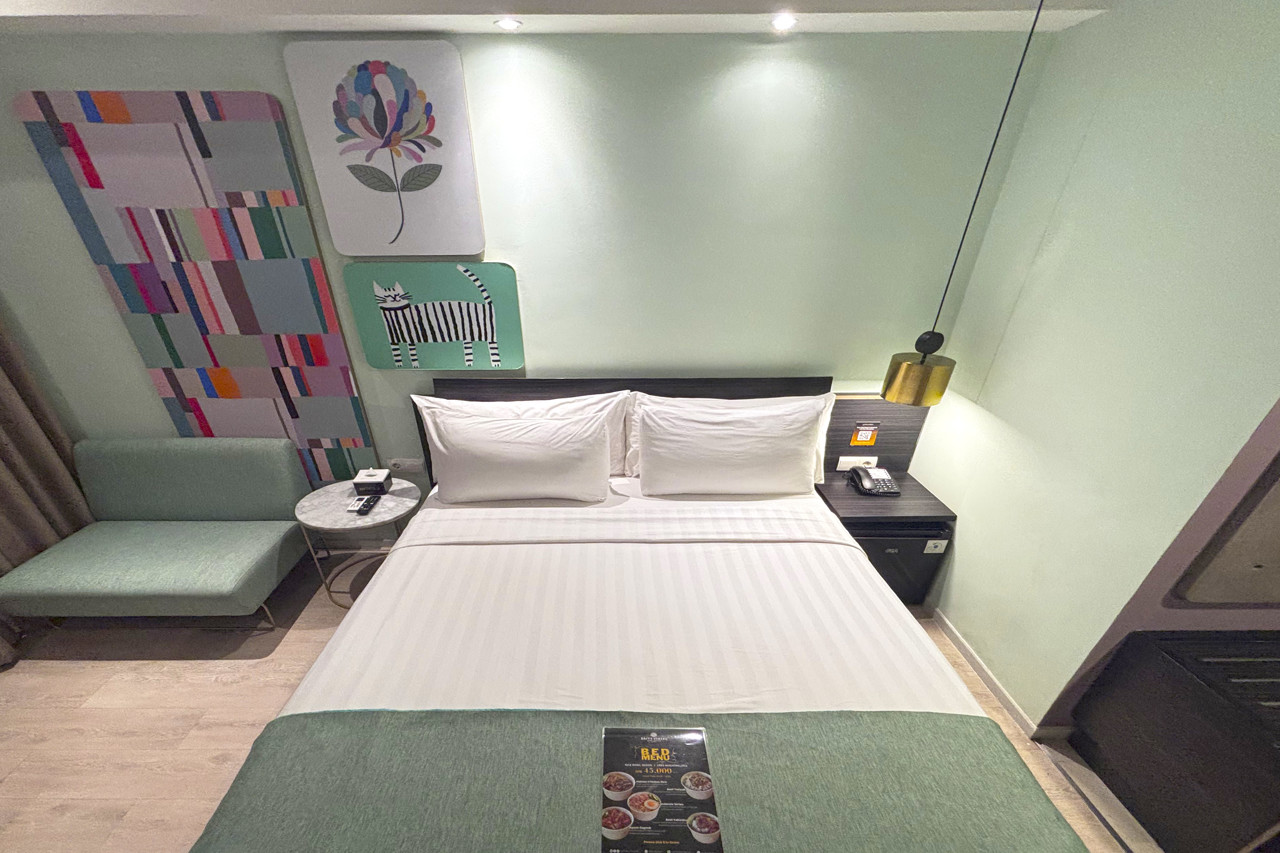 Brits Hotel Puri Indah 14/40