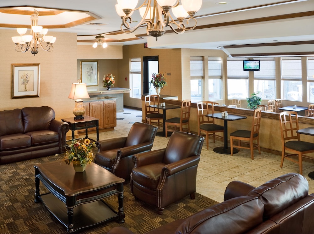 Endeavor Inn & Suites, Trademark Collection by Wyndham 33/55