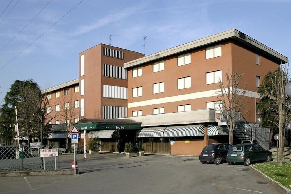 CDH Hotel Modena 50/55
