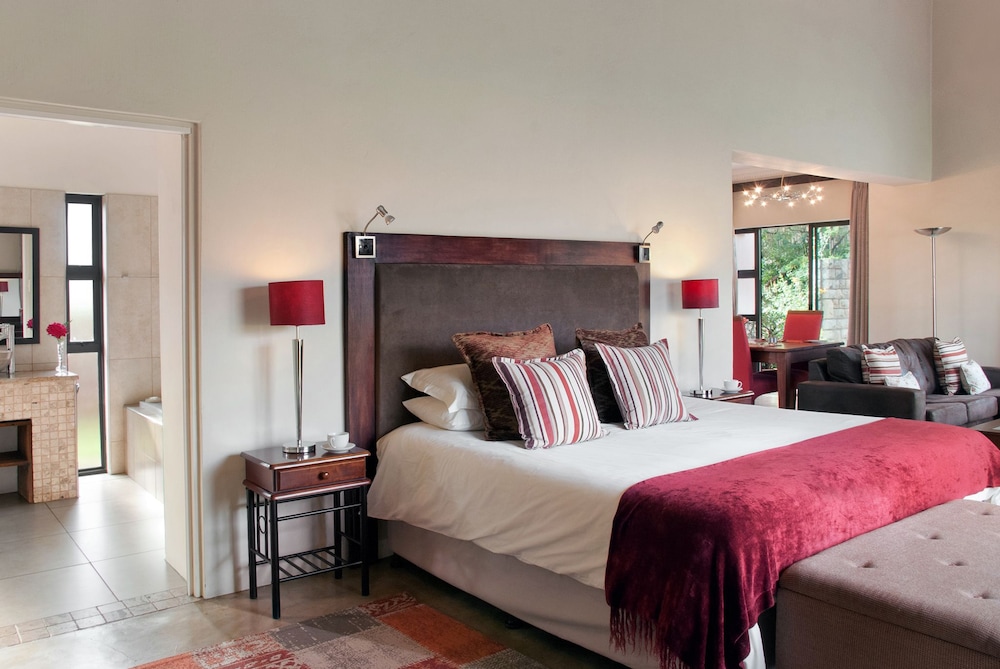 Ama Casa Self Catering Cottages 6/36