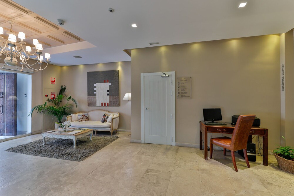 Oyo Hotel Altora 11/39