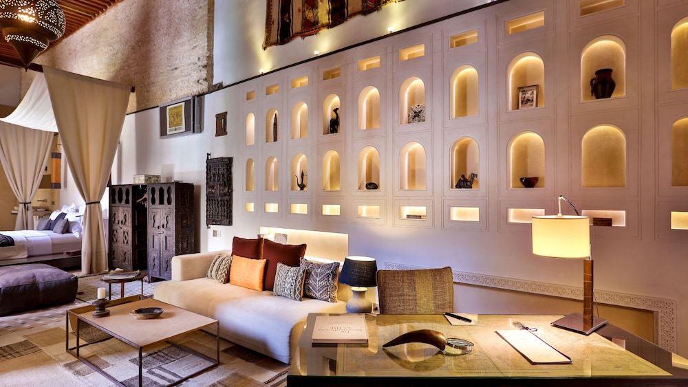 Karawan Riad 4/45