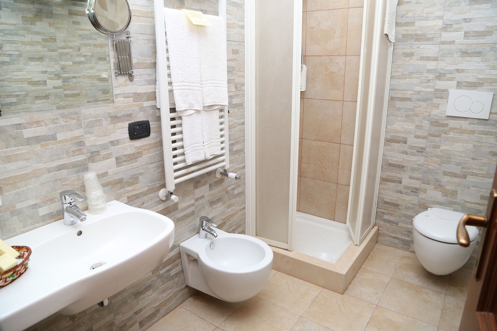 Hotel Accord Le Rose 45/50