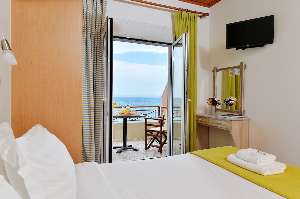 Pharos Rooms 24/72
