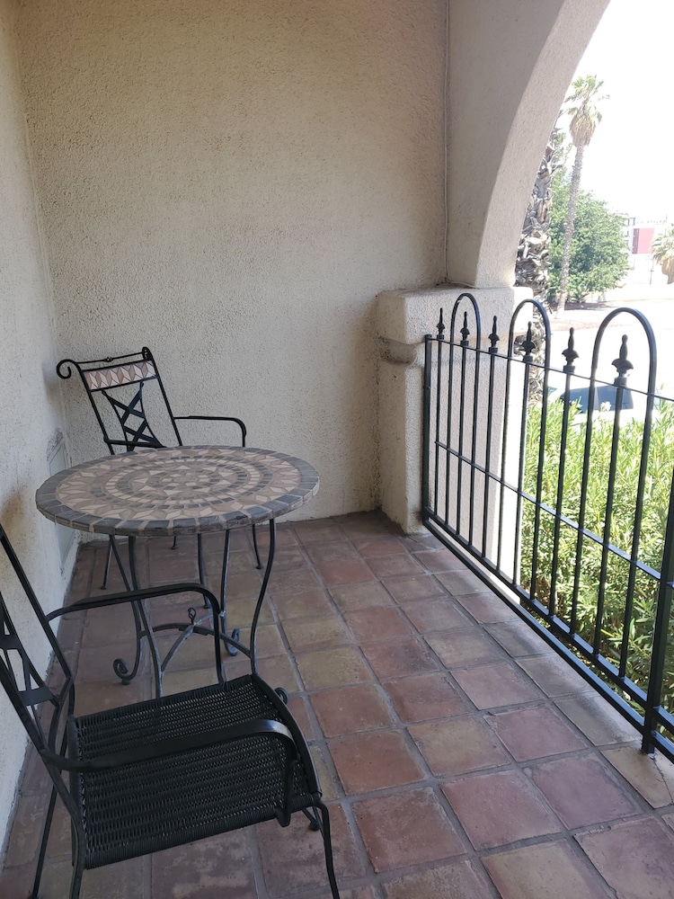Ramada by Wyndham Las Cruces Hotel & Conference Center 28/37