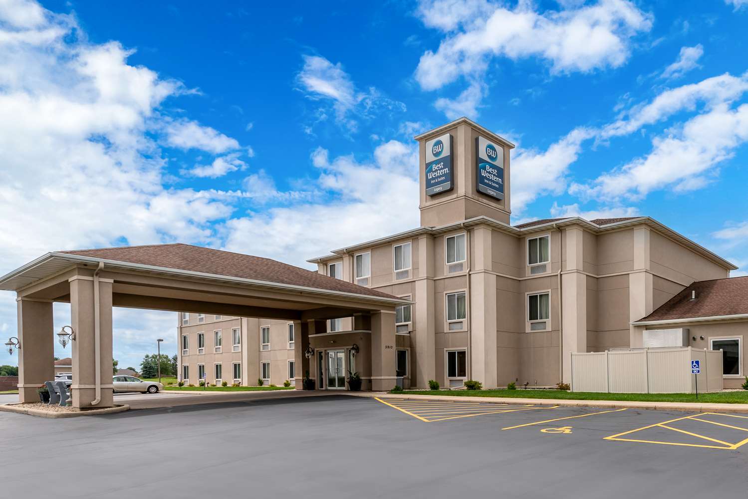 Best Western Legacy Inn & Suites Beloit/South Beloit 13/13