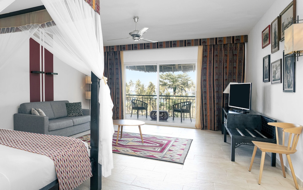 TUI BLUE Bahari Zanzibar 45/66
