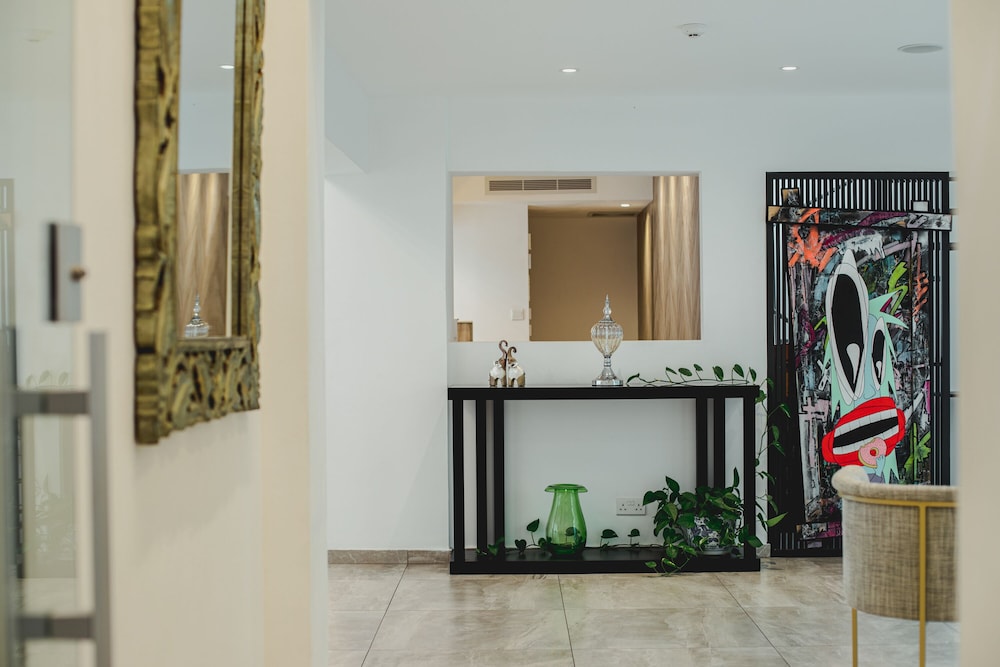 Roseum Boutique Hotel 8/50