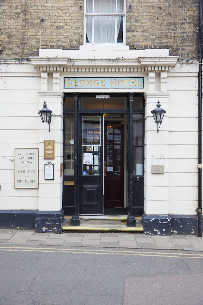 The George Hotel 5/57