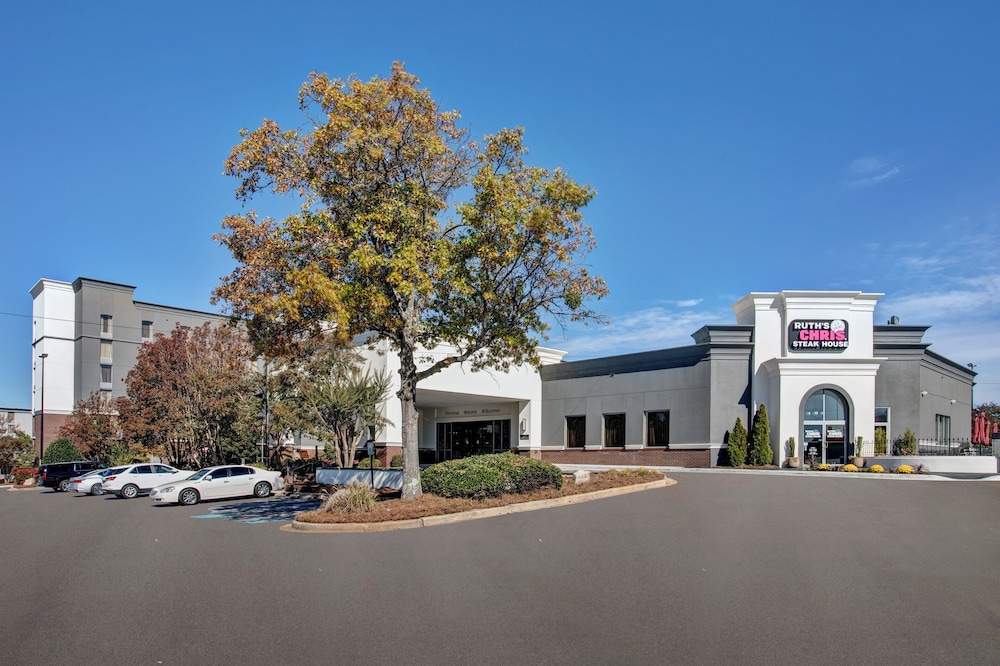 Crowne Plaza Hotel Greenville I 385 Roper Mtn Rd 71/77