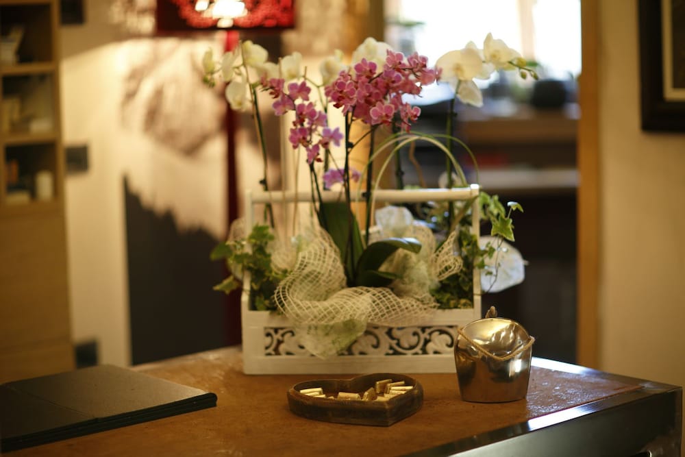 DV Chalet Boutique Hotel and Spa 16/18