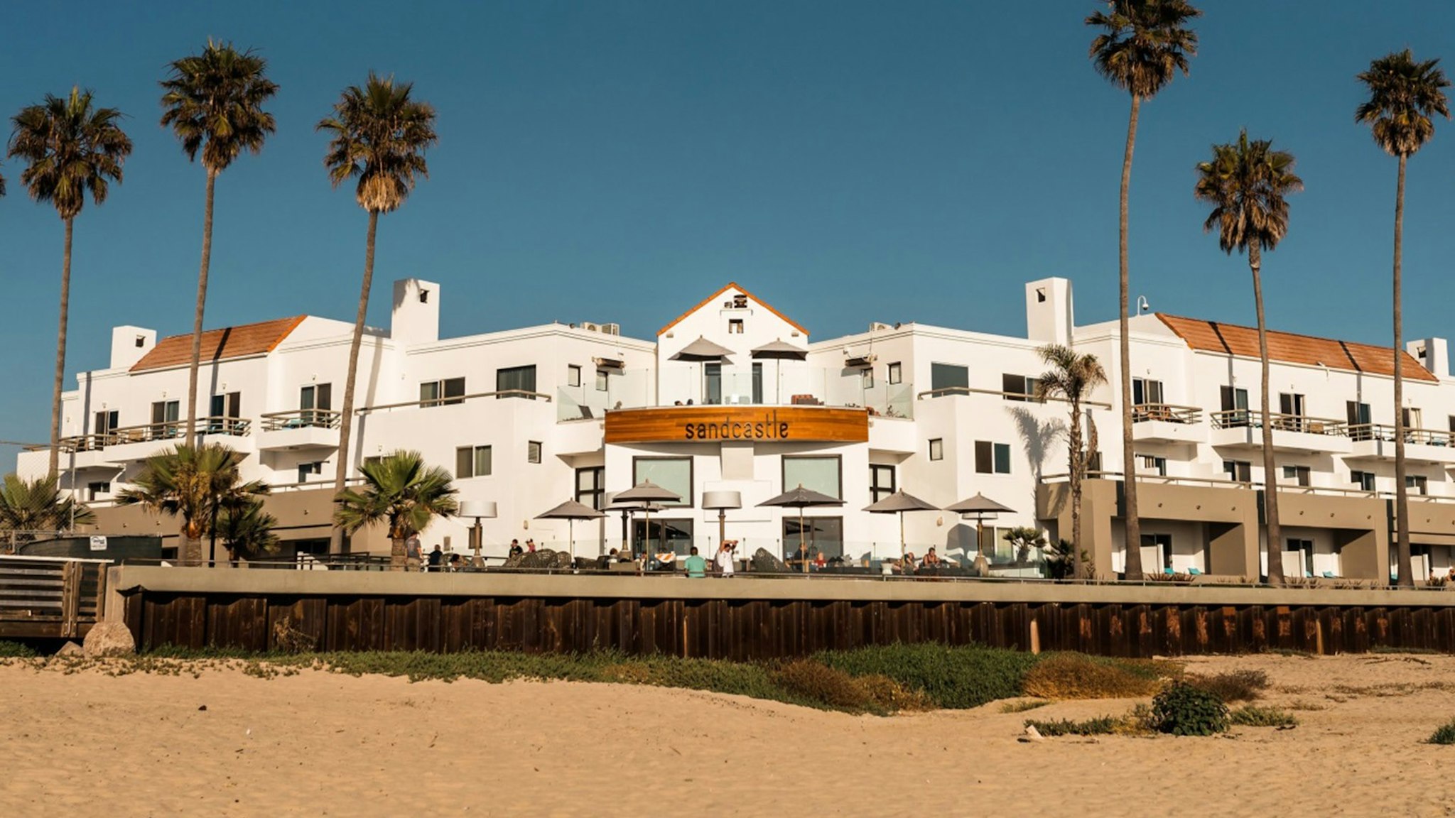 Sandcastle Hotel On The Beach 27/31