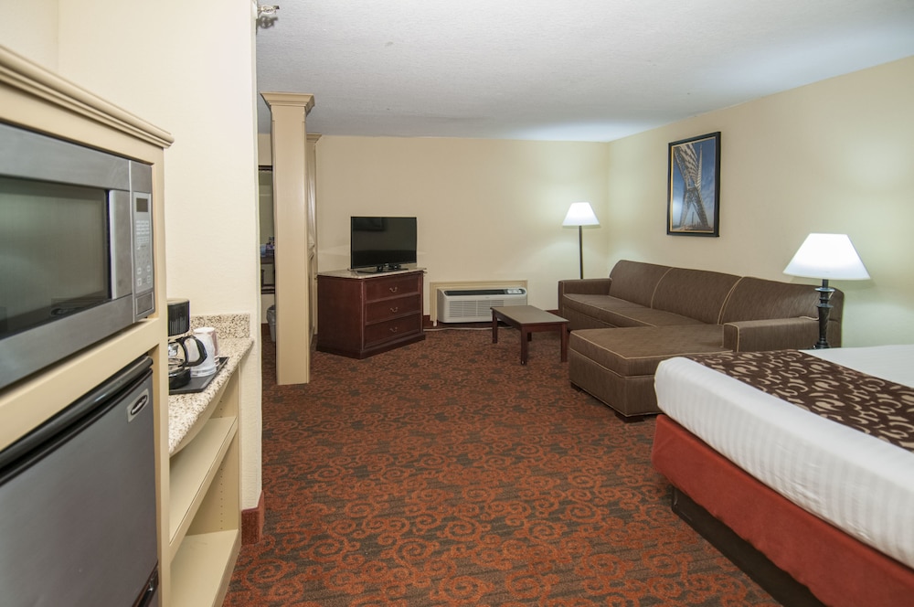 Governors Suites Hotel 15/47