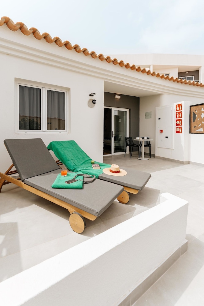 001 Higos Beach Boutique Hotel in PAJARA