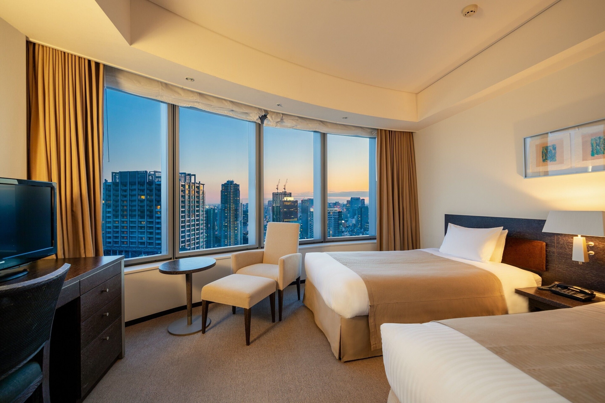 Corner Twin Room
