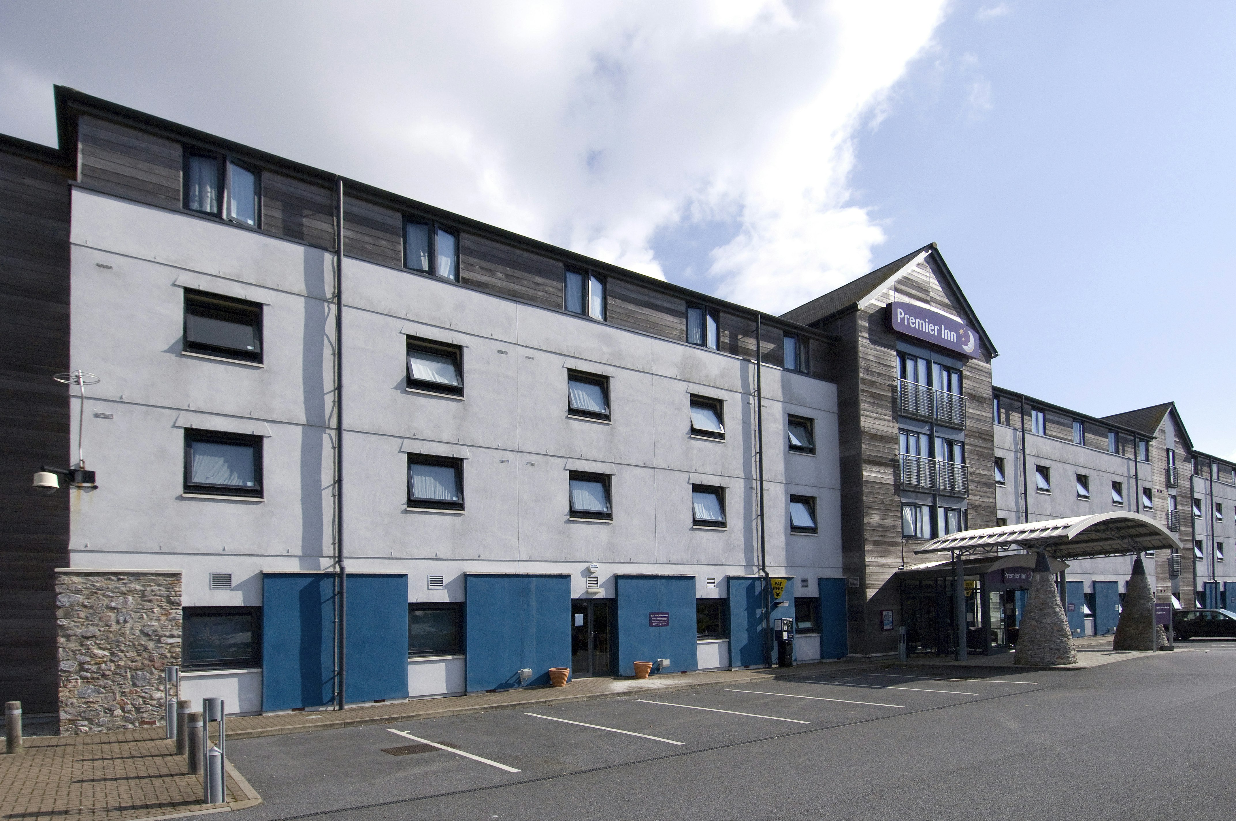 Premier Inn Plymouth (Sutton Harbour) 50/56