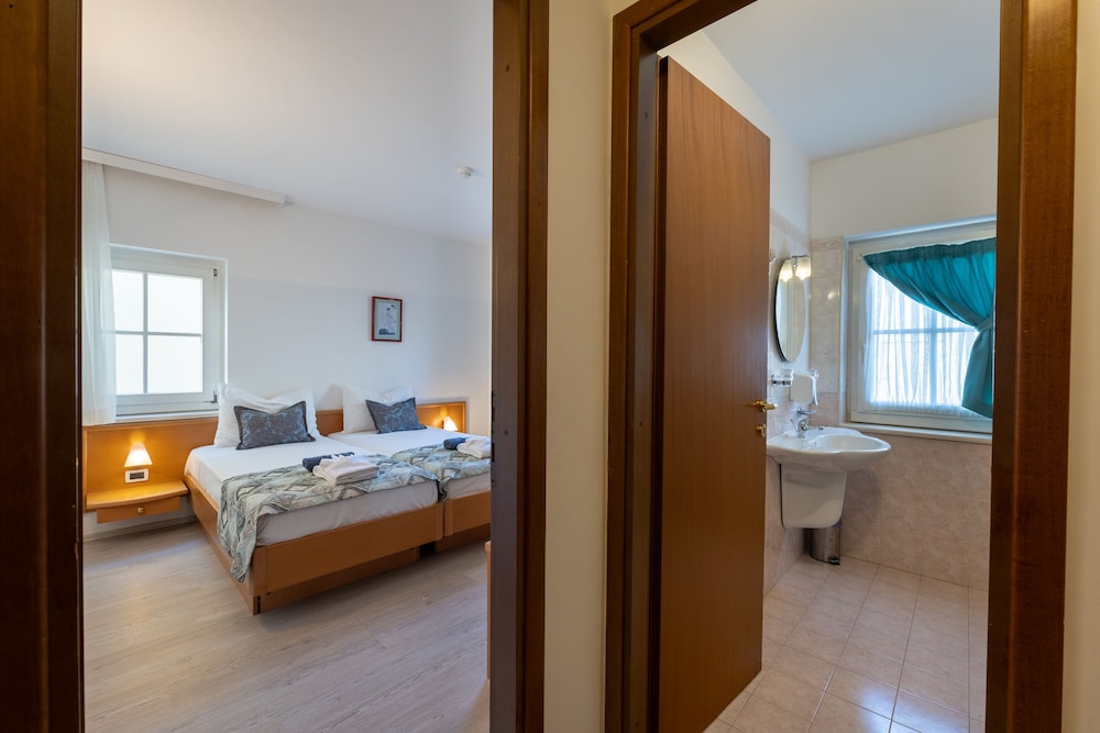 Hotel Villa Fontana 22/50