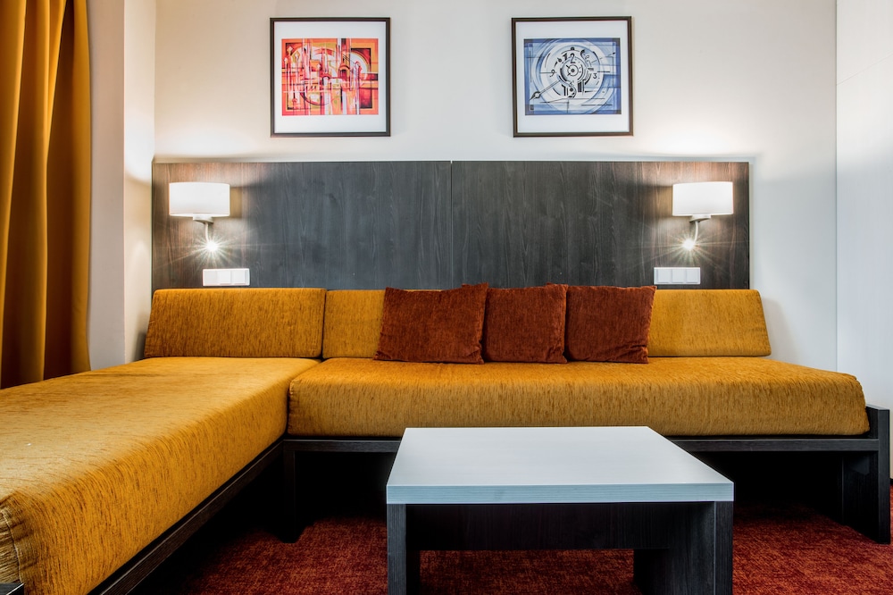 WELLNESS HOTEL STEP 28/50