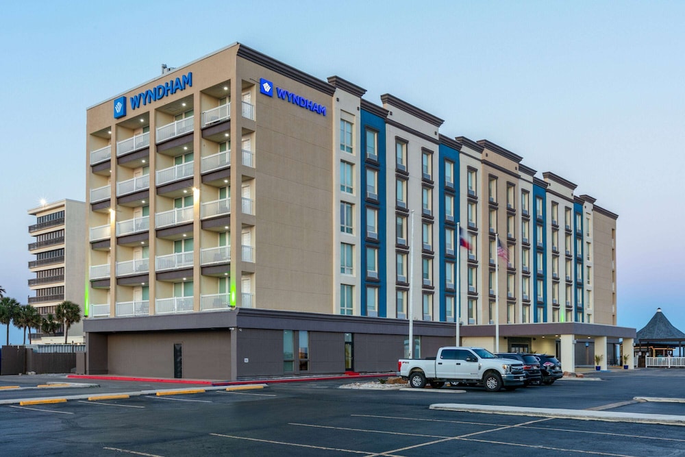 Wyndham Corpus Christi Resort North Padre Island 37/50