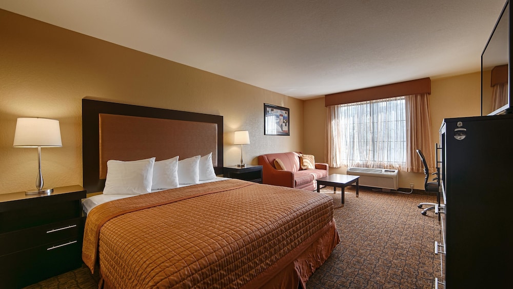 Best Western Escondido Hotel 15/35