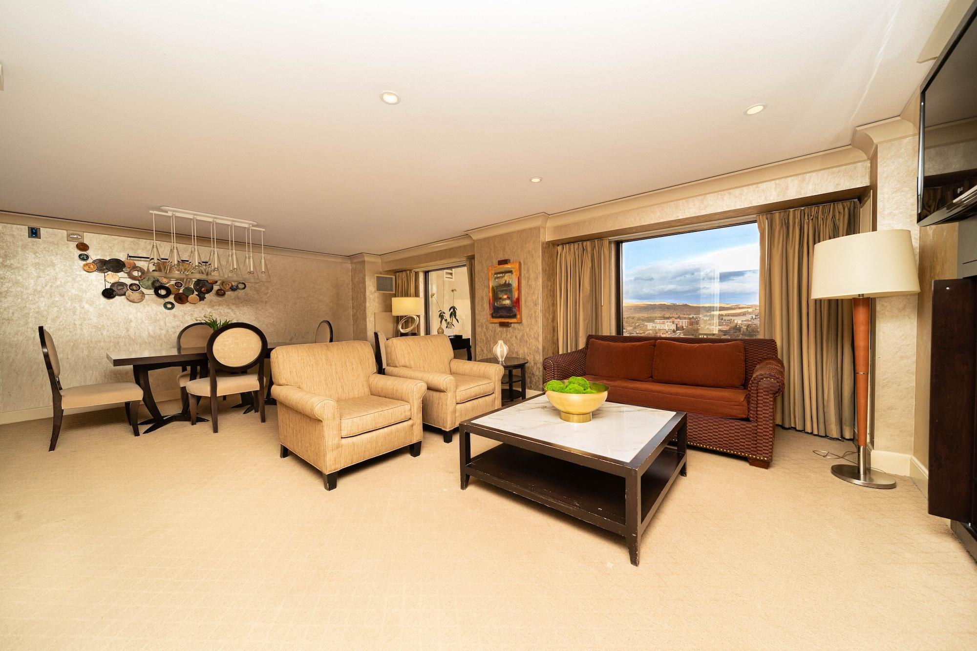 Reno Suites 13/33