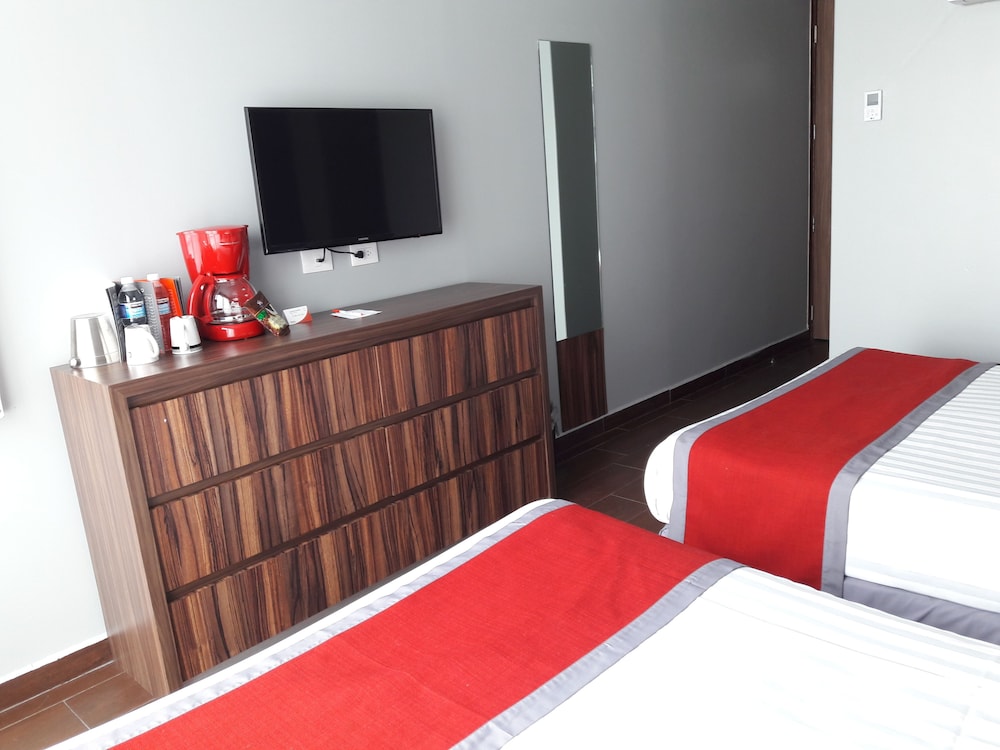 Hotel Block Suites 13/69