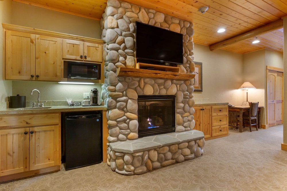 BEST WESTERN PONDEROSA LODGE 36/41
