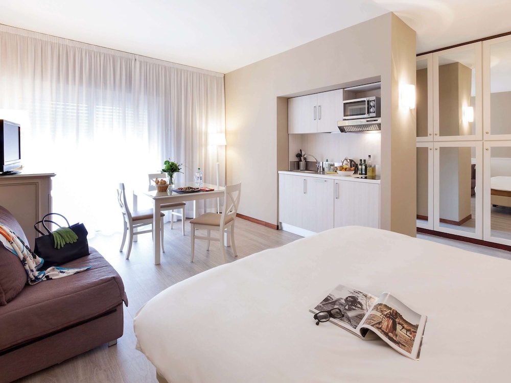 Aparthotel Adagio Rome Vatican 28/79