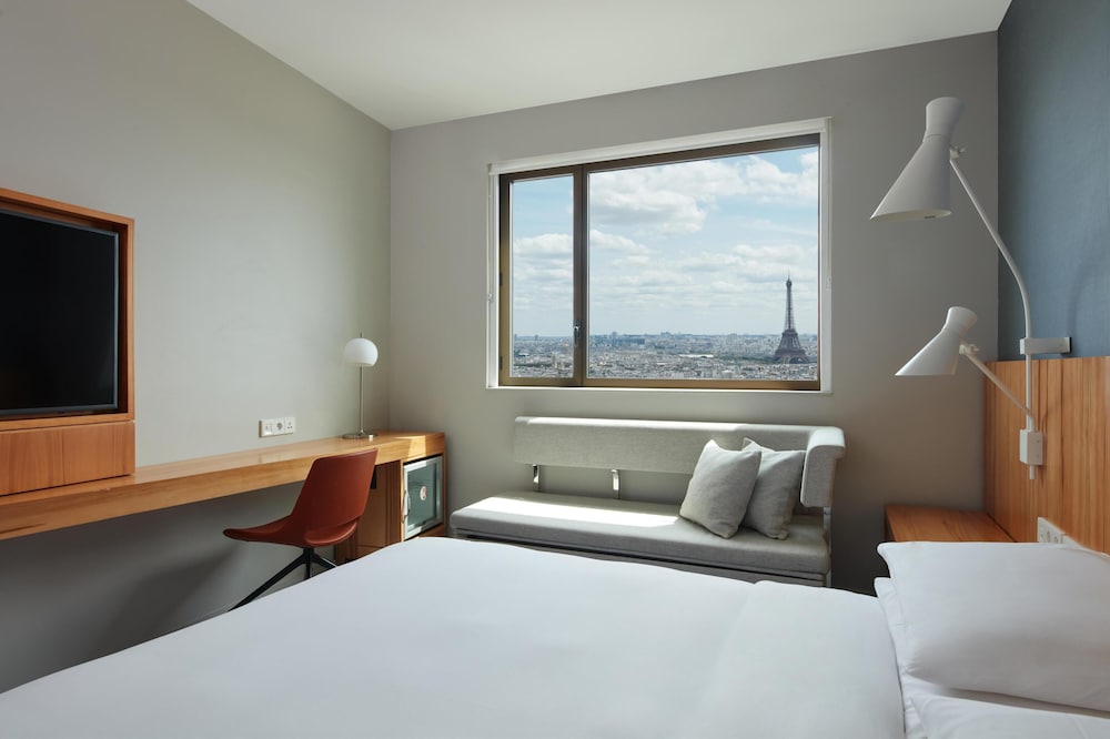 Hyatt Regency Paris Etoile Ex Concorde Lafayette 10/72