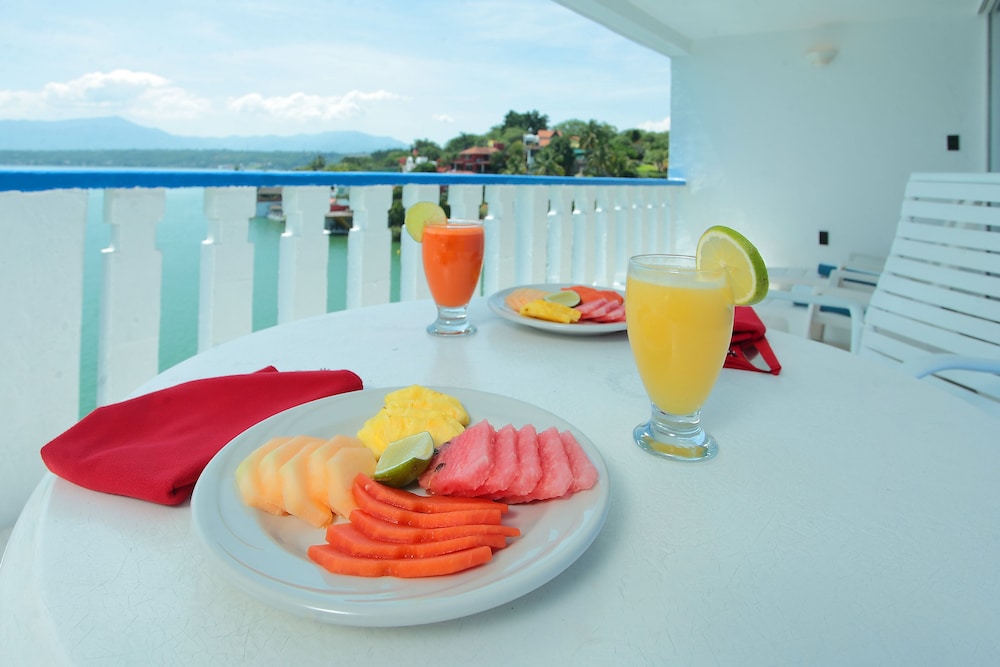 Hotel Villa Bejar Tequesquitengo 56/72