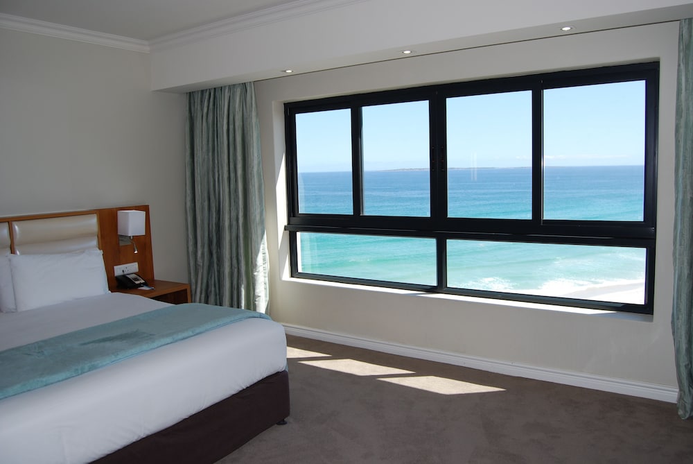 Blaauwberg Beach Hotel 34/100