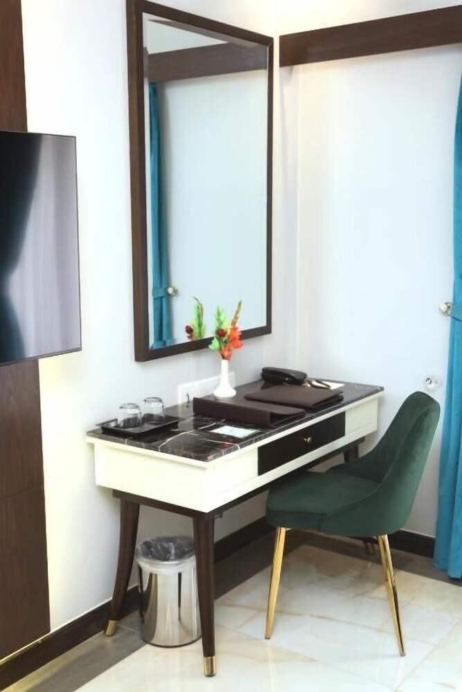 Best Western Plus Grand Hotel Multan 43/61