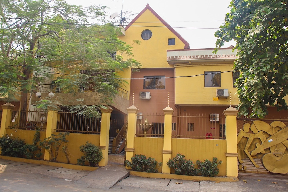 Banex Hotel And Suites 4/50