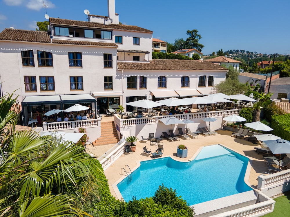 Hotel Perla Riviera 42/48