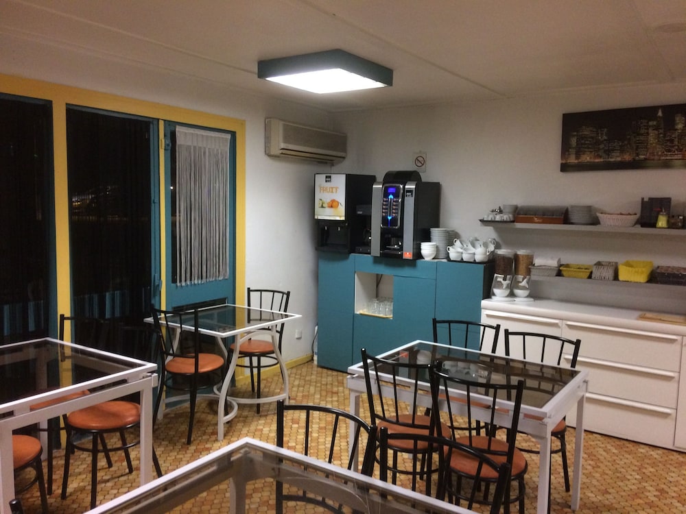 Aix Hotel 27/50