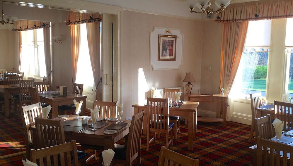 Fife Lodge 28/49