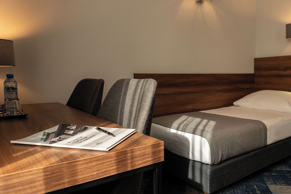 Hotel Oliwski 20/34
