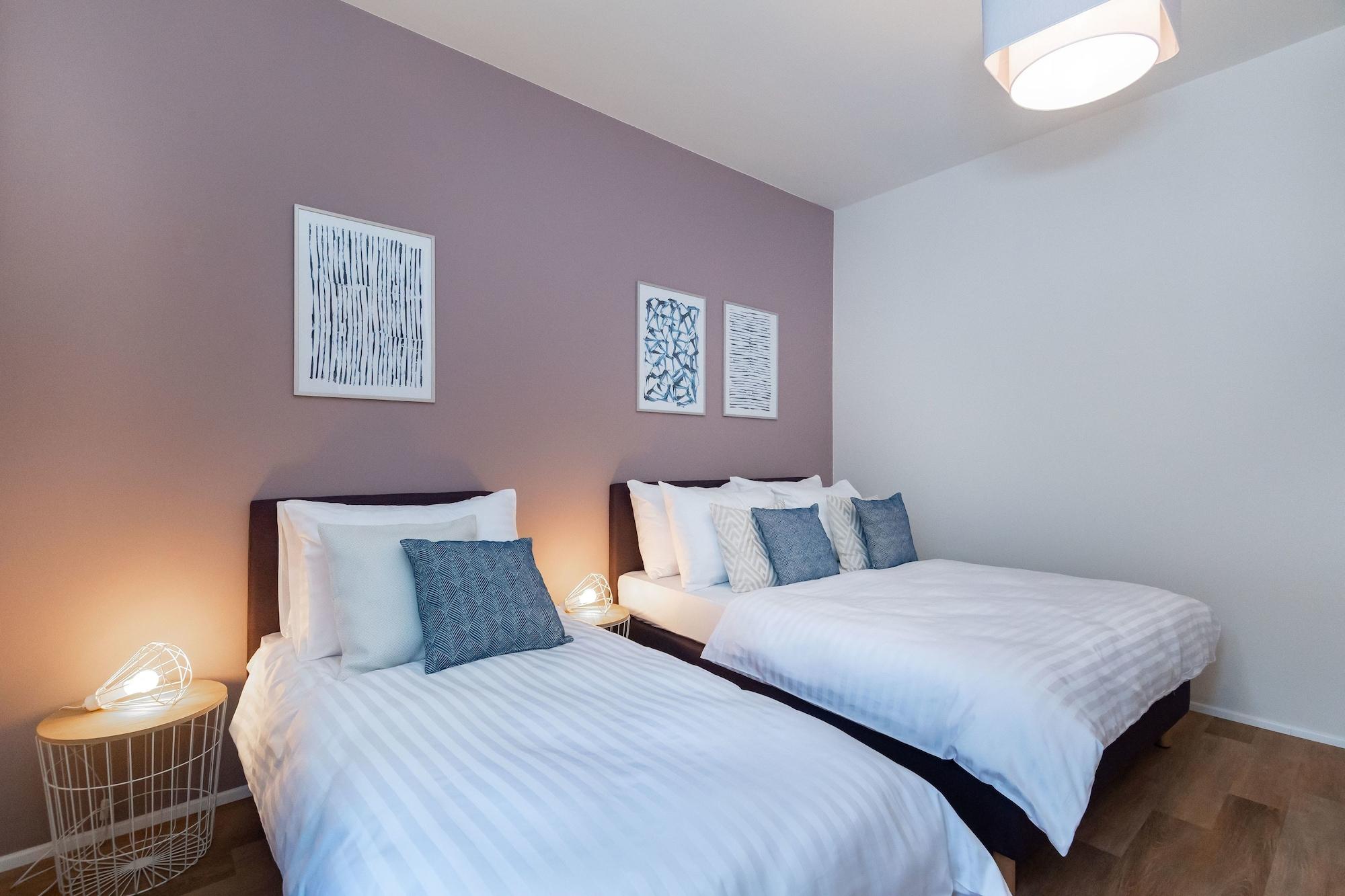 Family, Apartment, Multiple Beds