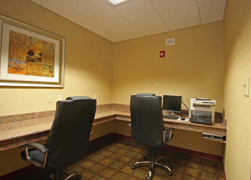 Super 8 by Wyndham Natchez 24/28