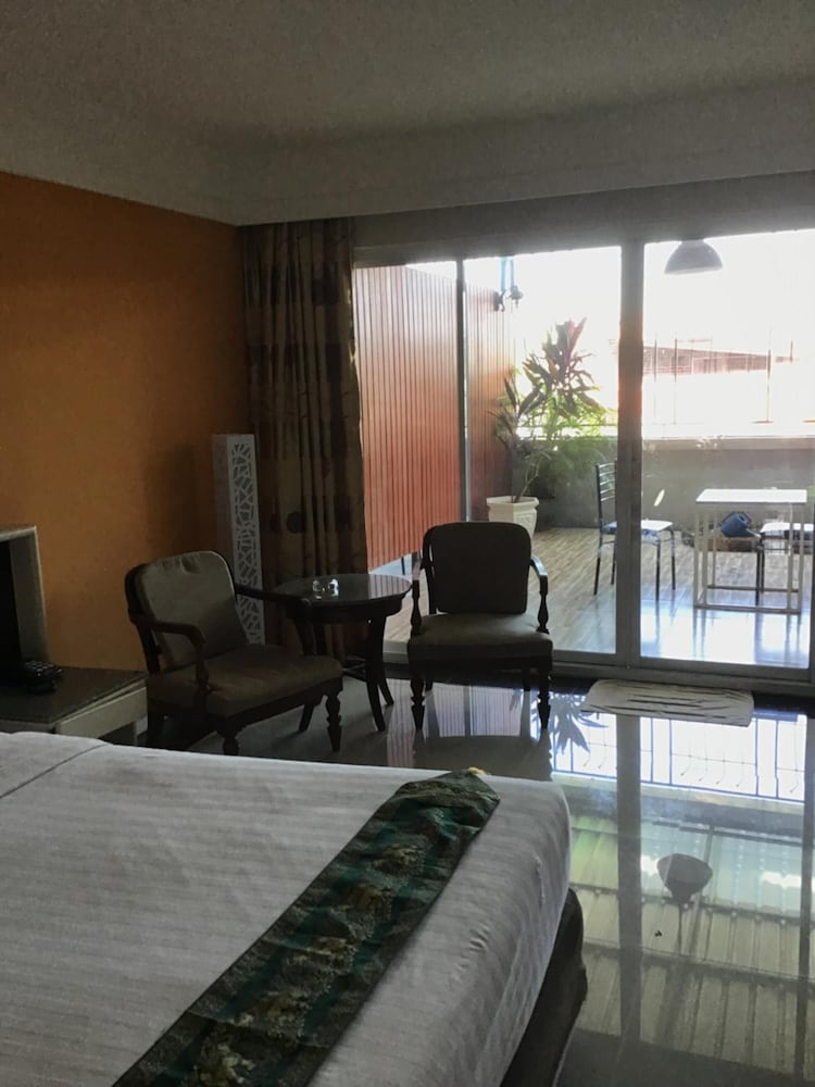Ton Koon Hotel 22/46