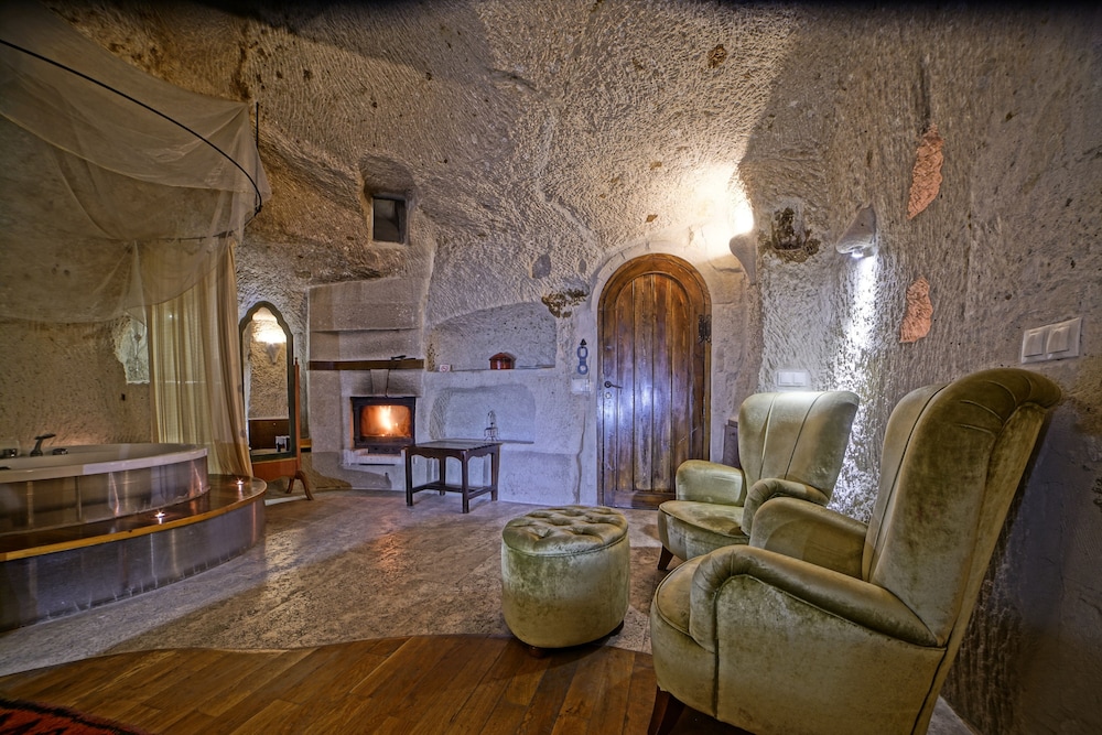 Anatolian Houses 45/73