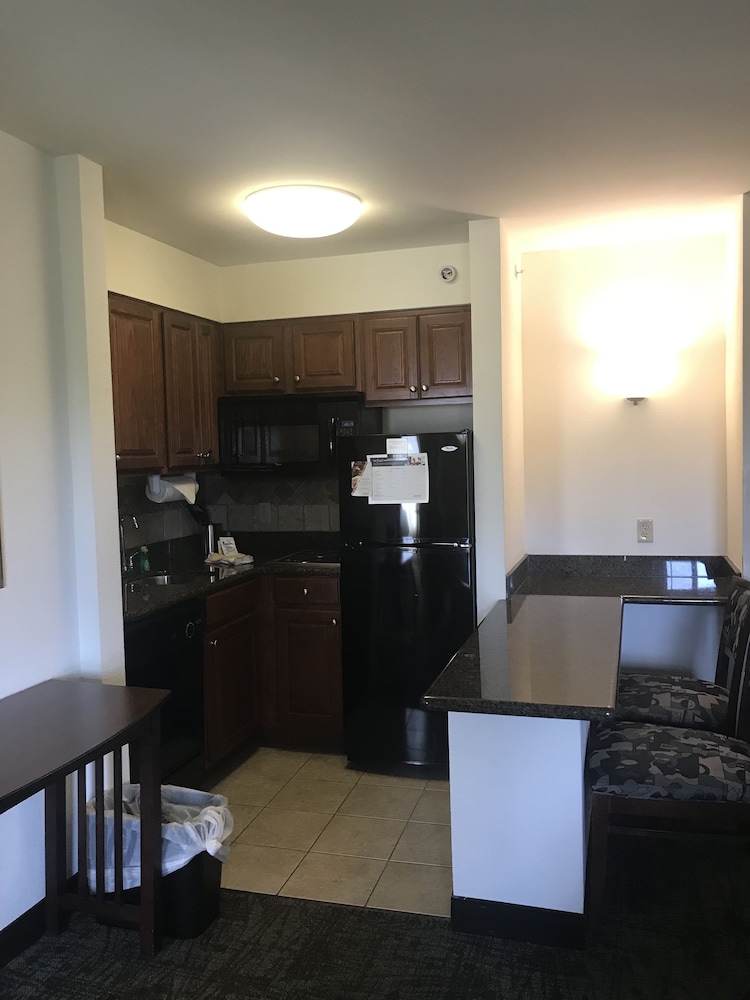 Staybridge Suites Gulf Shores 34/51