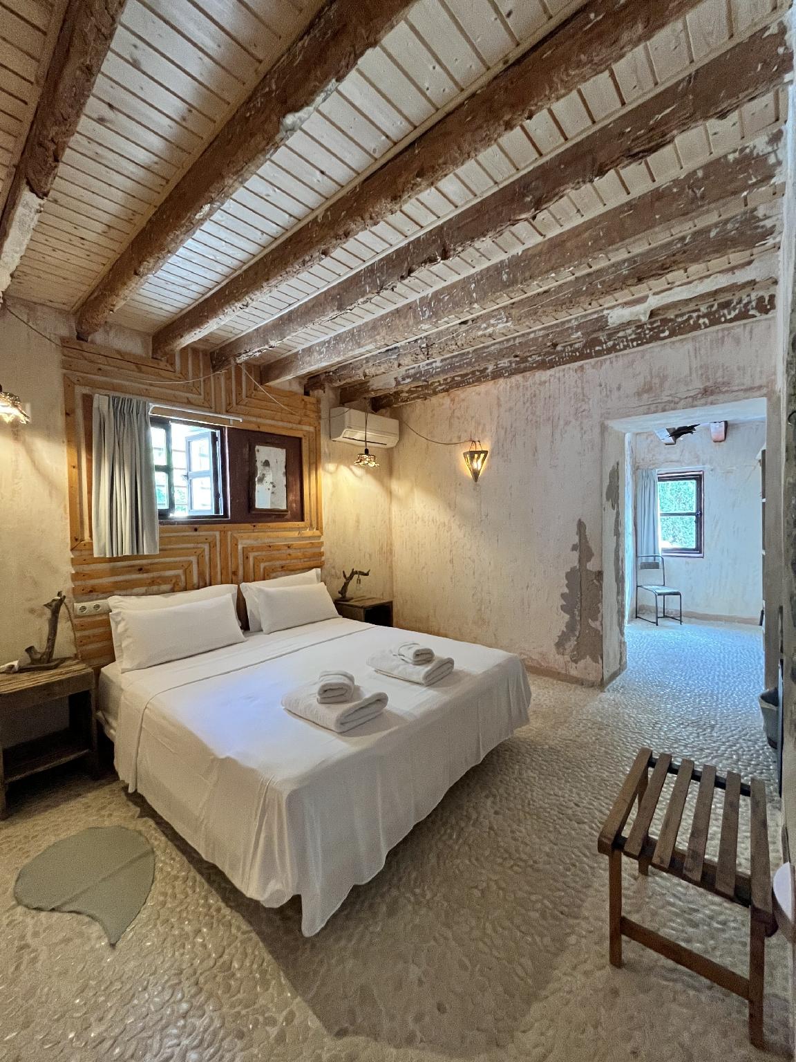 Design, Double or Twin Bed, Private Bathroom