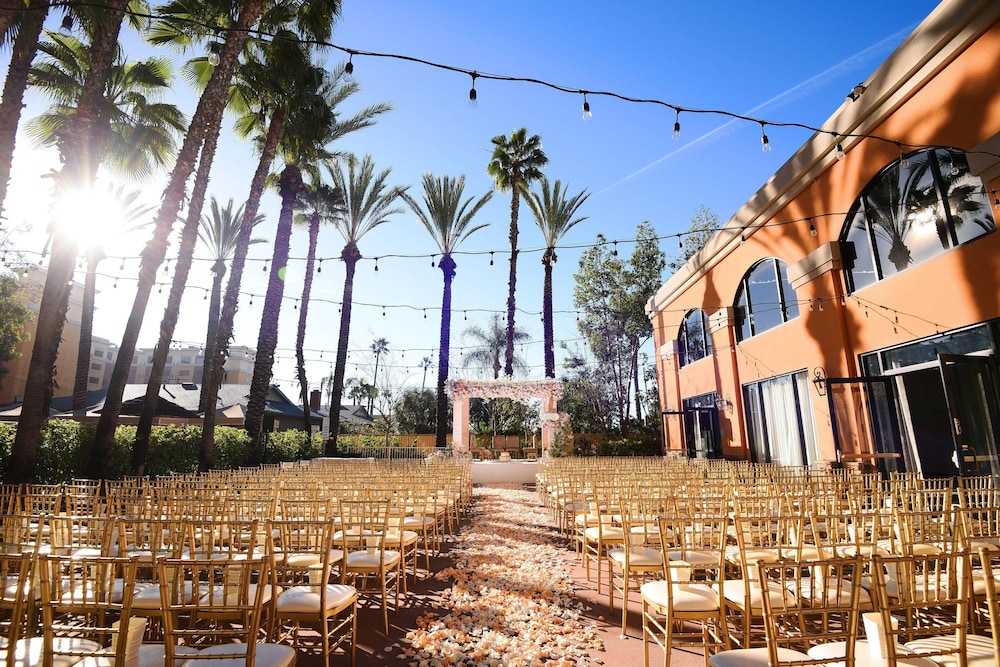 Delta Hotels Anaheim Garden Grove 4/41