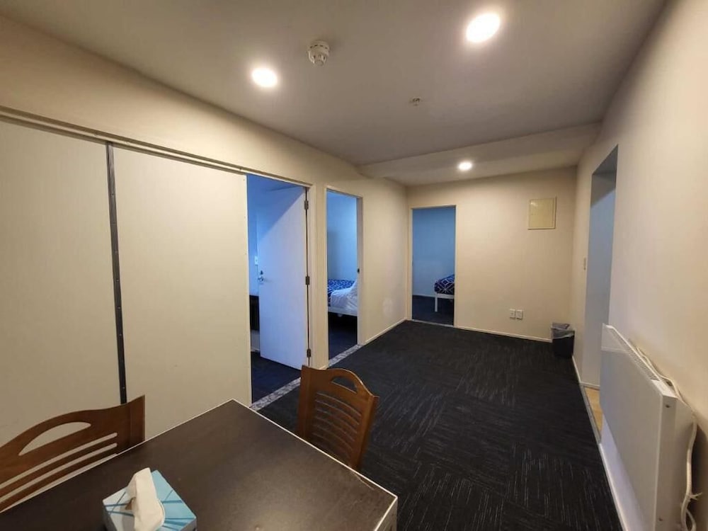 Empire Apartments 43/67