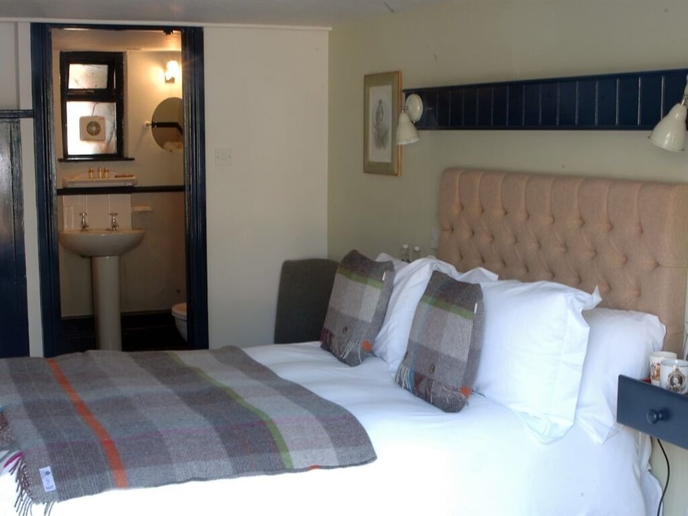 The White Horse Inn 13/62
