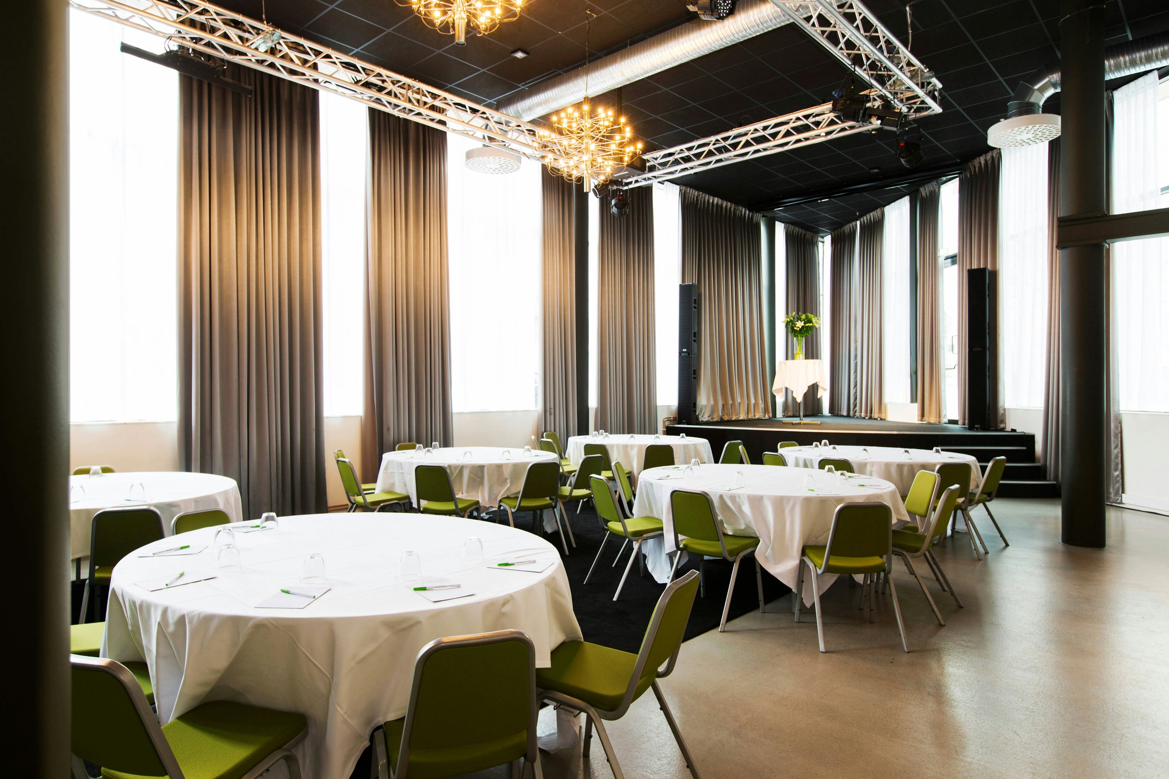 Courtyard By Marriott Stockholm 44/53