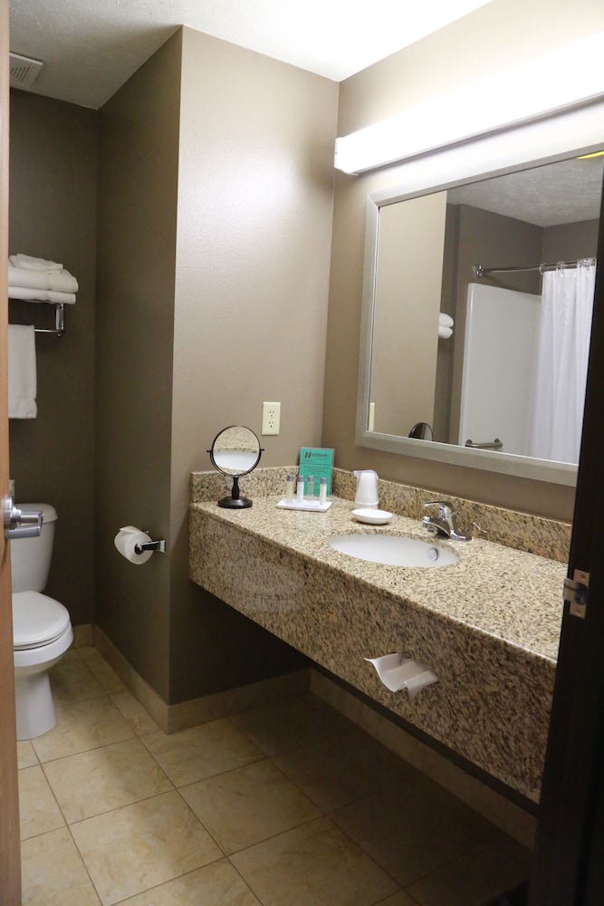 Horizon Inn and Suites 34/62
