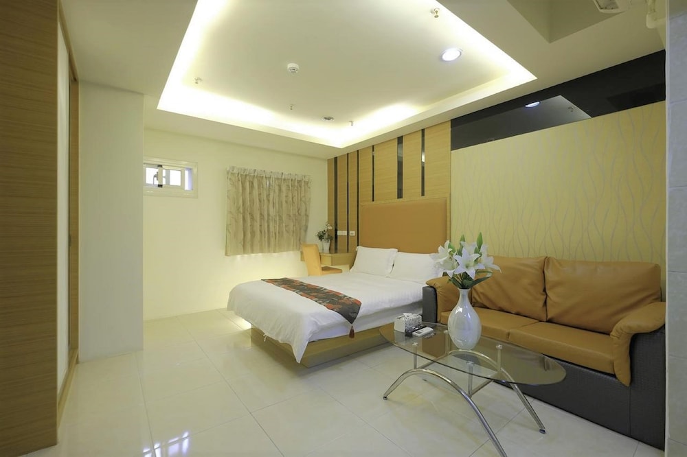 Lj Hotel 44/65